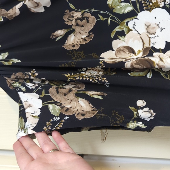 EUC White Birch Top - Large - Picture 4 of 9